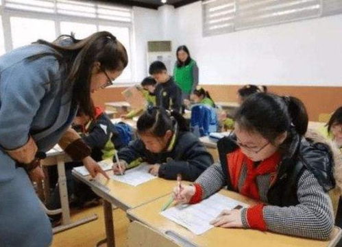 幼兒園延時服務正式推行，家長喜出望外，教育部門詳解惠民新舉措